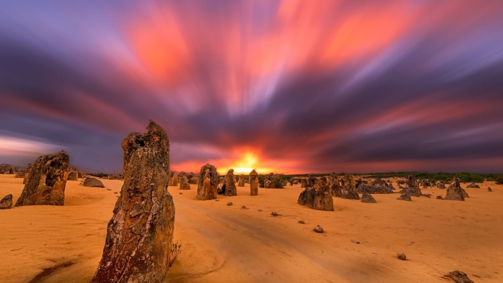 Amazing Sunrise On Pinnacles In Australian Desert HD Desktop Background