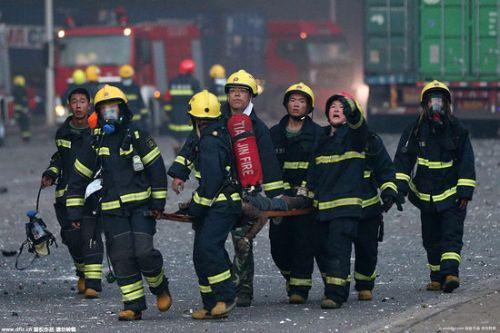 消防员成为全世界最高危职业，请珍惜他们的生命！‏