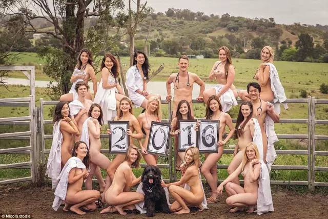 高清无码大图抢先看：悉尼大学慈善裸体年历开卖啦：就问你们买不买！？