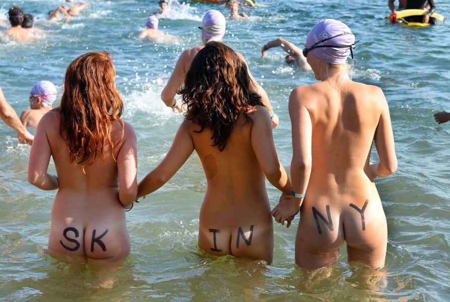 玩HIGH！悉尼海滩千人裸泳狂欢节又要来了！想裸的，赶紧！