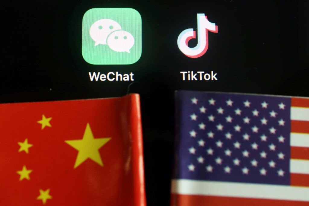 快讯：明天起，美国禁止微信与TikTok下载